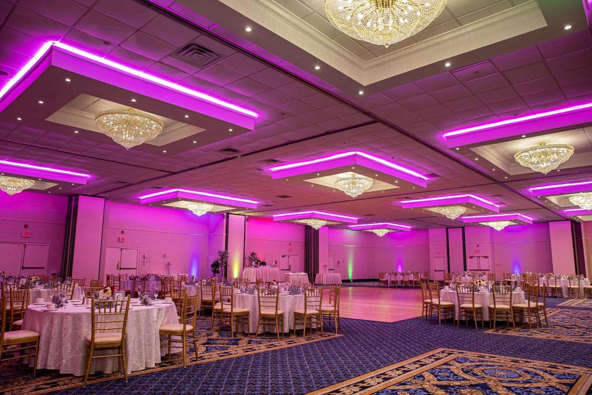 Radisson Hotel Philadelphia Northeast Тревос Экстерьер фото